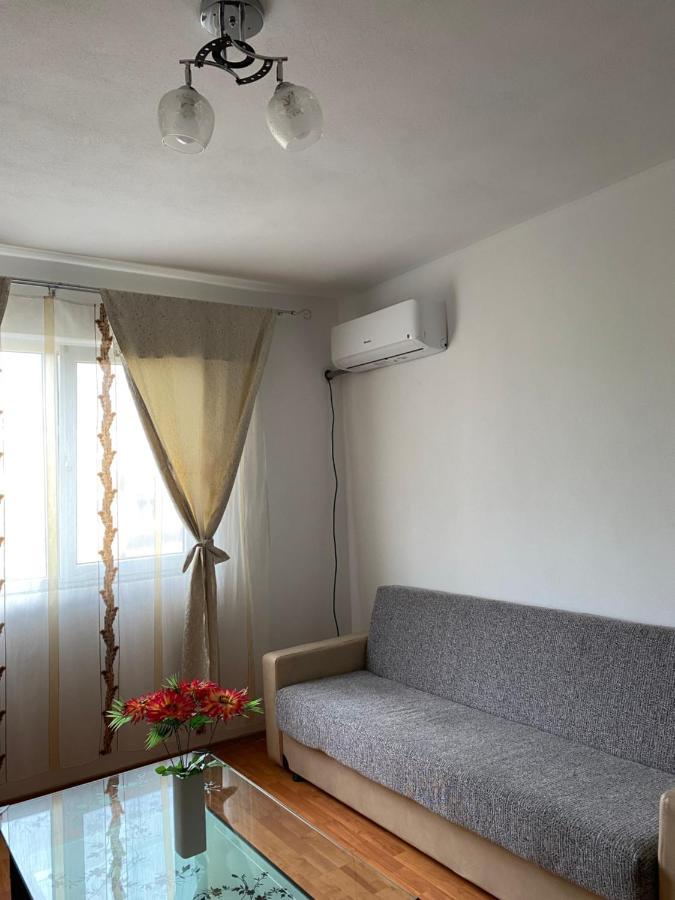 Apartament Ally'S Apartman Orsova Kültér fotó