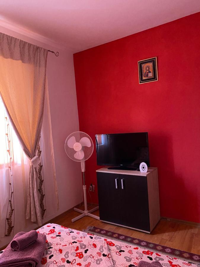 Apartament Ally'S Apartman Orsova Kültér fotó